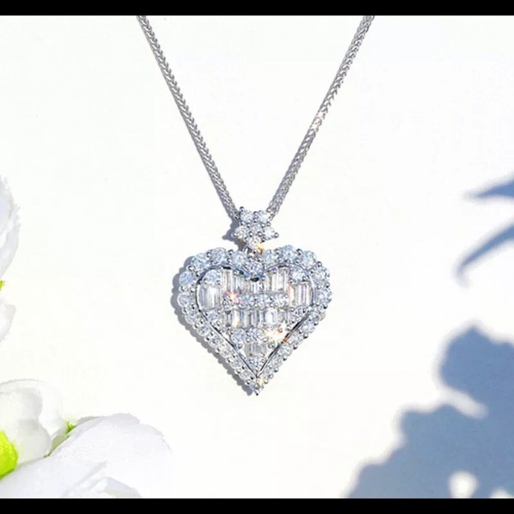 Sterling heart necklace ☀️ - Picture 3 of 3